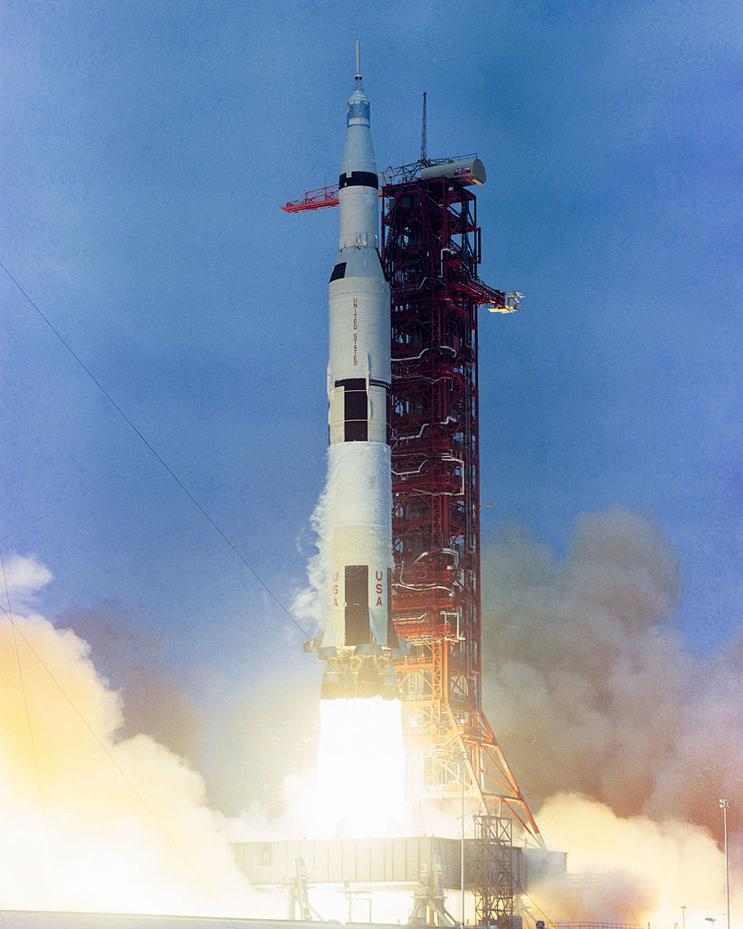 3 - 819px-Apollo_10_launch